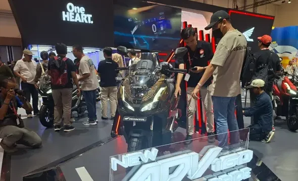 Jadi Motor Terlaris di IMOS 2025, New Honda ADV160 Terjual 106 Unit